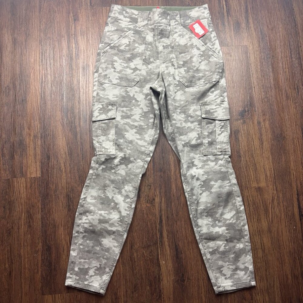 NWT SPANX Stretch Twill Camo Cargo Joggers Women’s Size Large